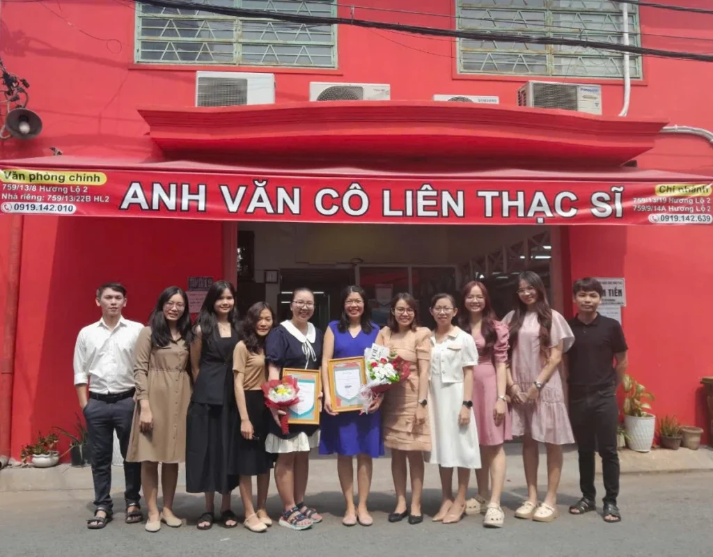 Đội ngũ Anh Văn Cô Liên Thạc Sĩ